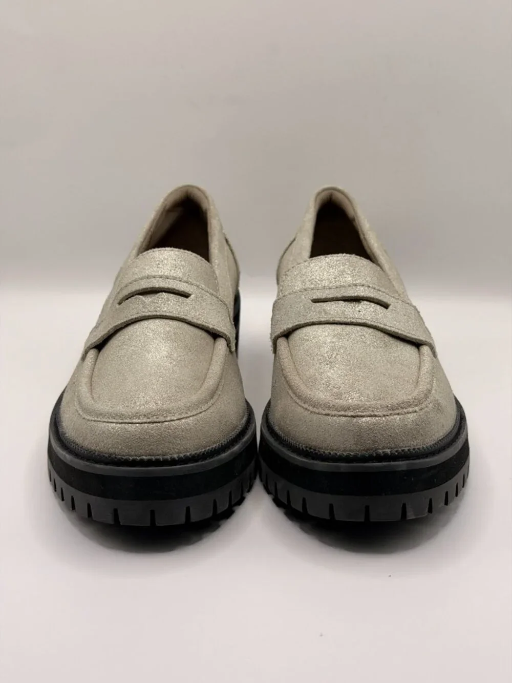 Tom's Womens CaraLeather Shimmer Penny Loafer Sz 8